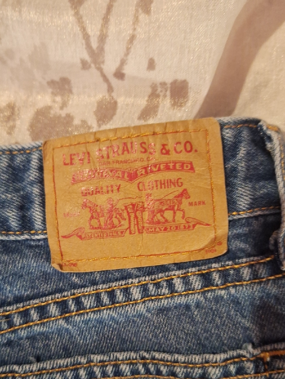 Levi's Blue High-Rise Denim Shorts - Picture 2 of 10